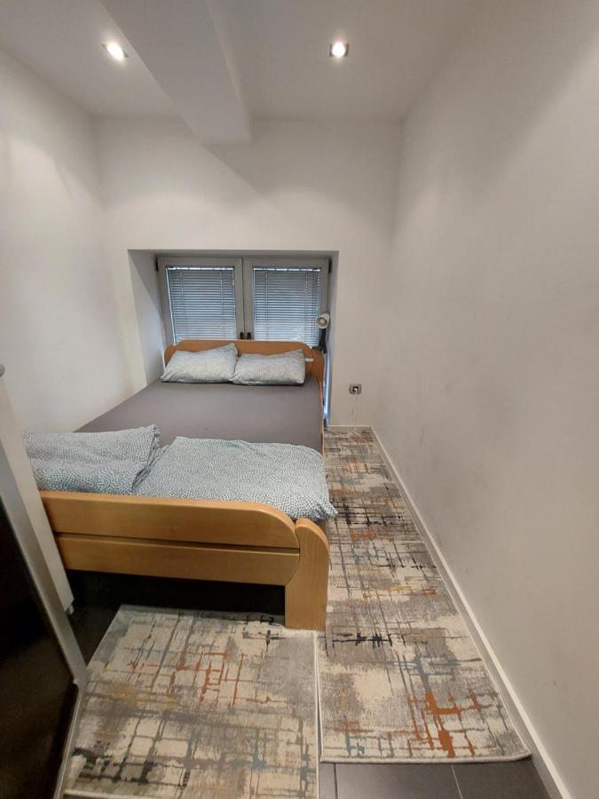 Hostel Inn Downtown Belgrad Zimmer foto